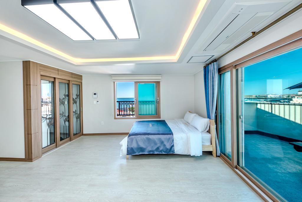 Holcae House Hotell Jeju Exteriör bild