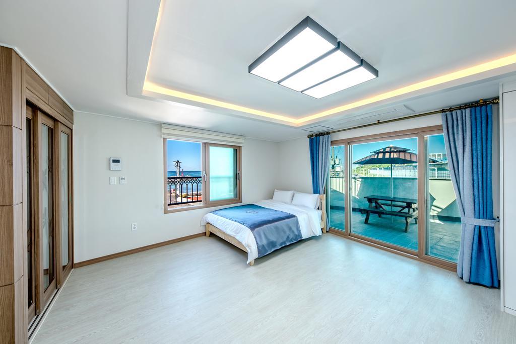 Holcae House Hotell Jeju Exteriör bild